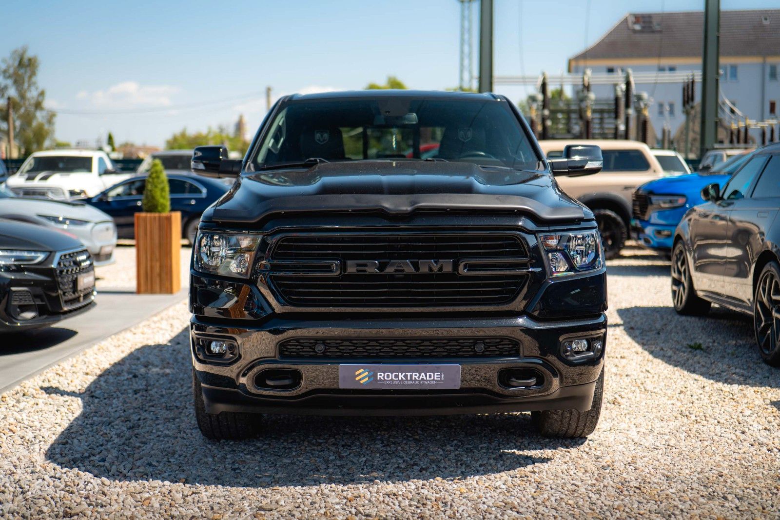 Fahrzeugabbildung Dodge RAM 5.7 V8 HEMI 4x4 BLACK *LPG 200L*Unfallfrei*