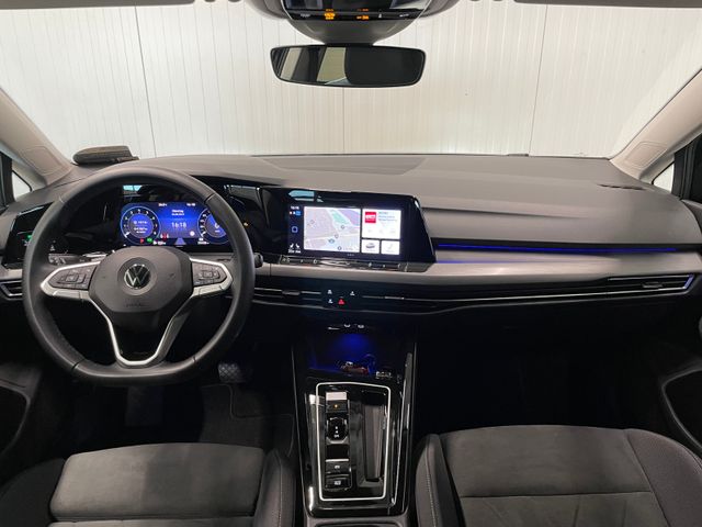 Golf VIII Style 1.5 eTSI DSG NAVI ACC IQ.LIGHT