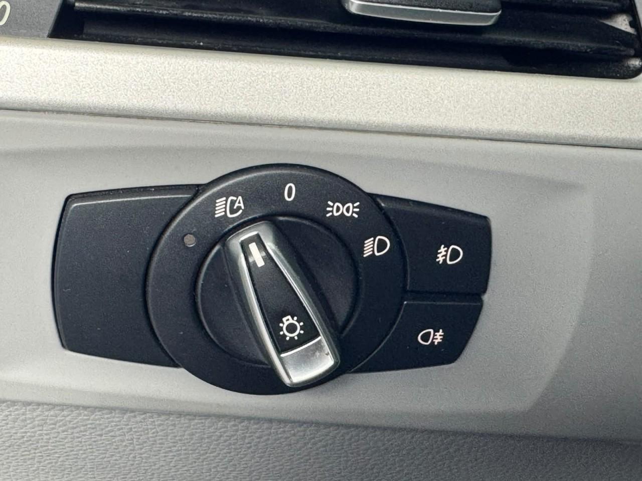 BMW 320 2009 — photo 15
