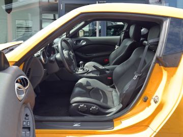 Nissan 370Z Pack Coupe °Navi°BOSE°Bi-Xenon°RFK°AAC°