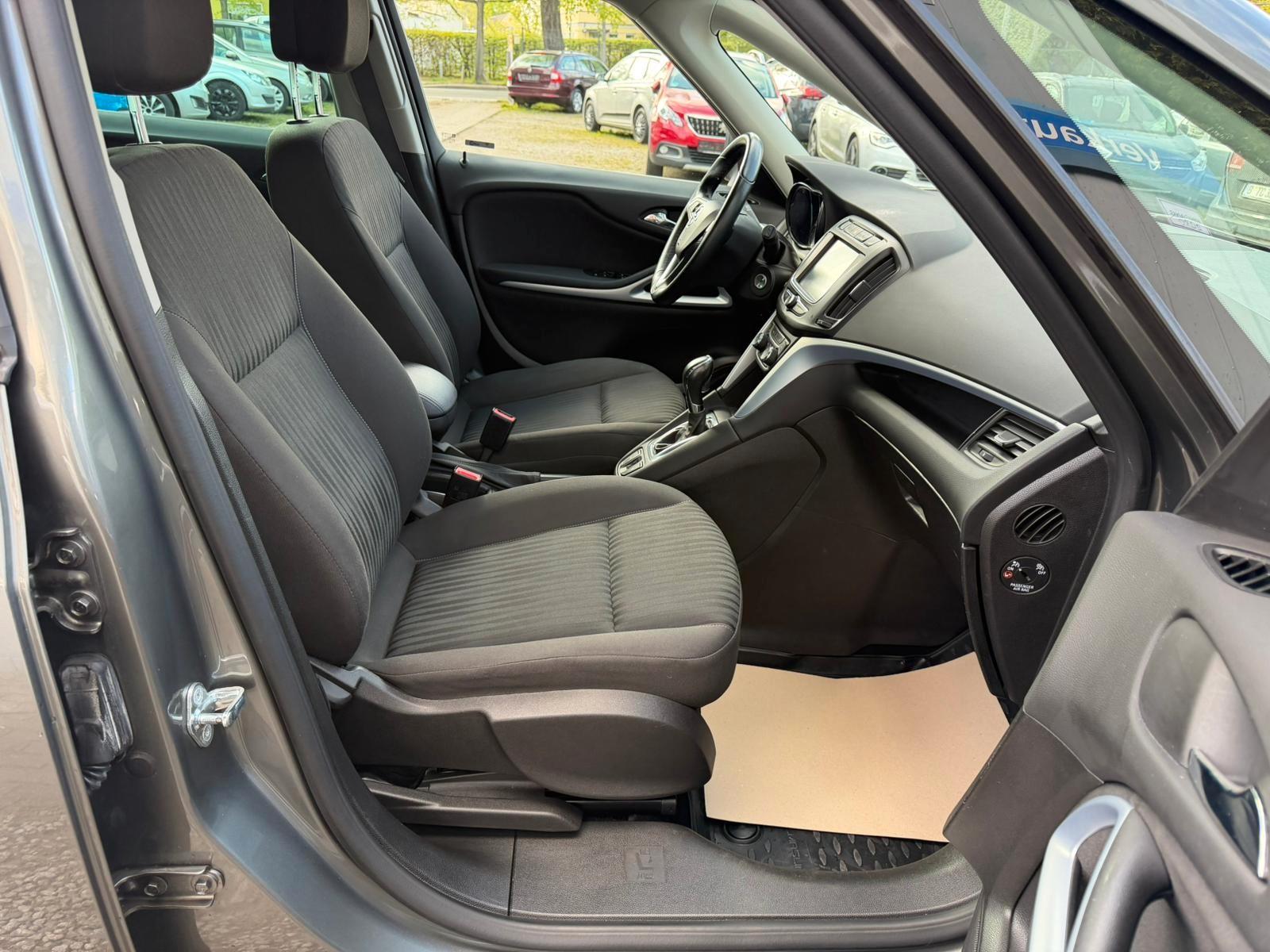 Opel Zafira Tourer 1.4 Turbo Active*1.Hand*Xenon*Temp