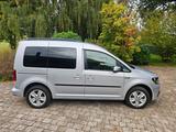Volkswagen VW Caddy 1,4TSI Automatik mit Rollstuhlram... - : Auto Rollstuhl