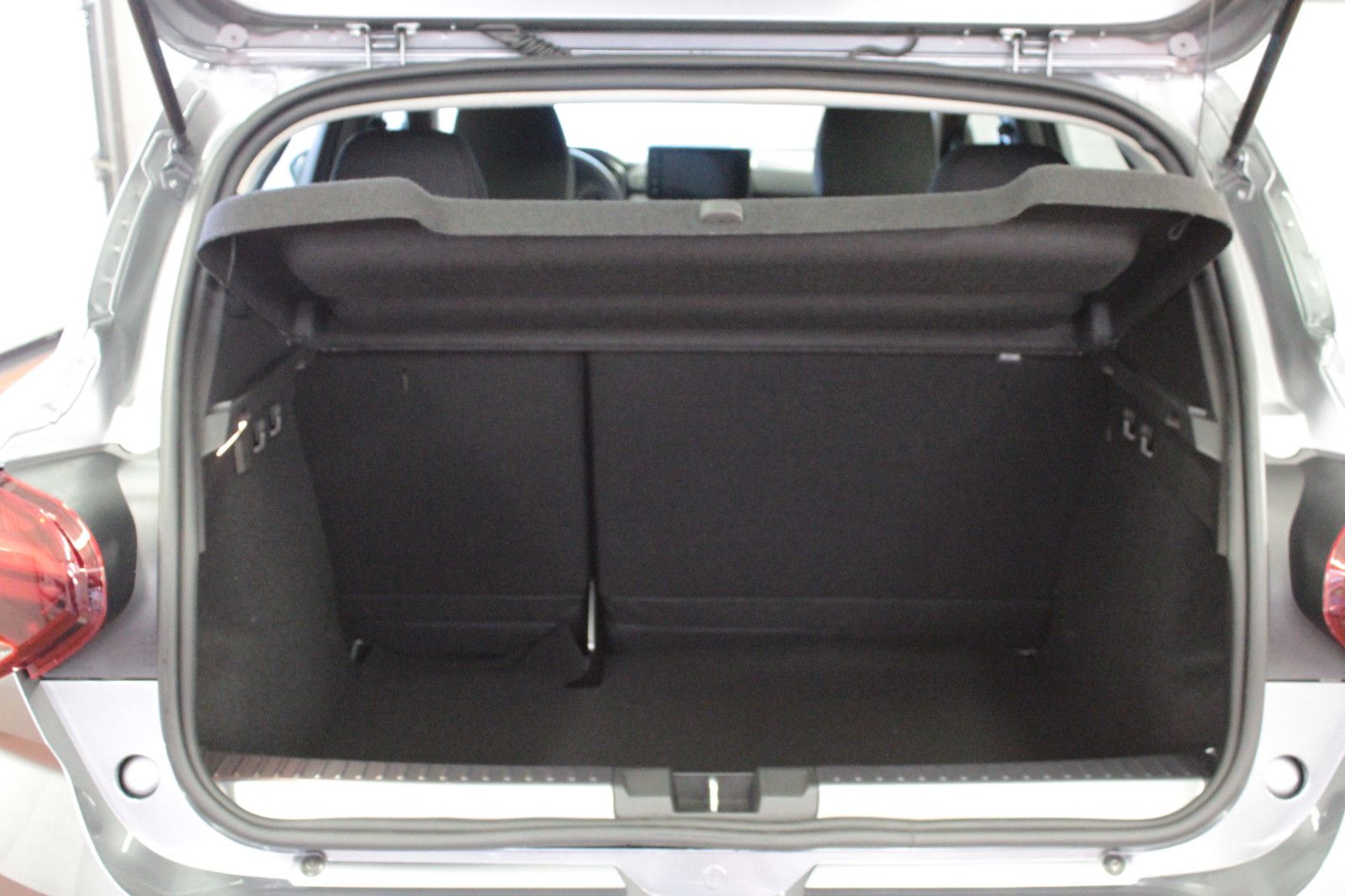 Fahrzeugabbildung Dacia Sandero TCe 90 Expression*Winterpaket*Alu*15424*