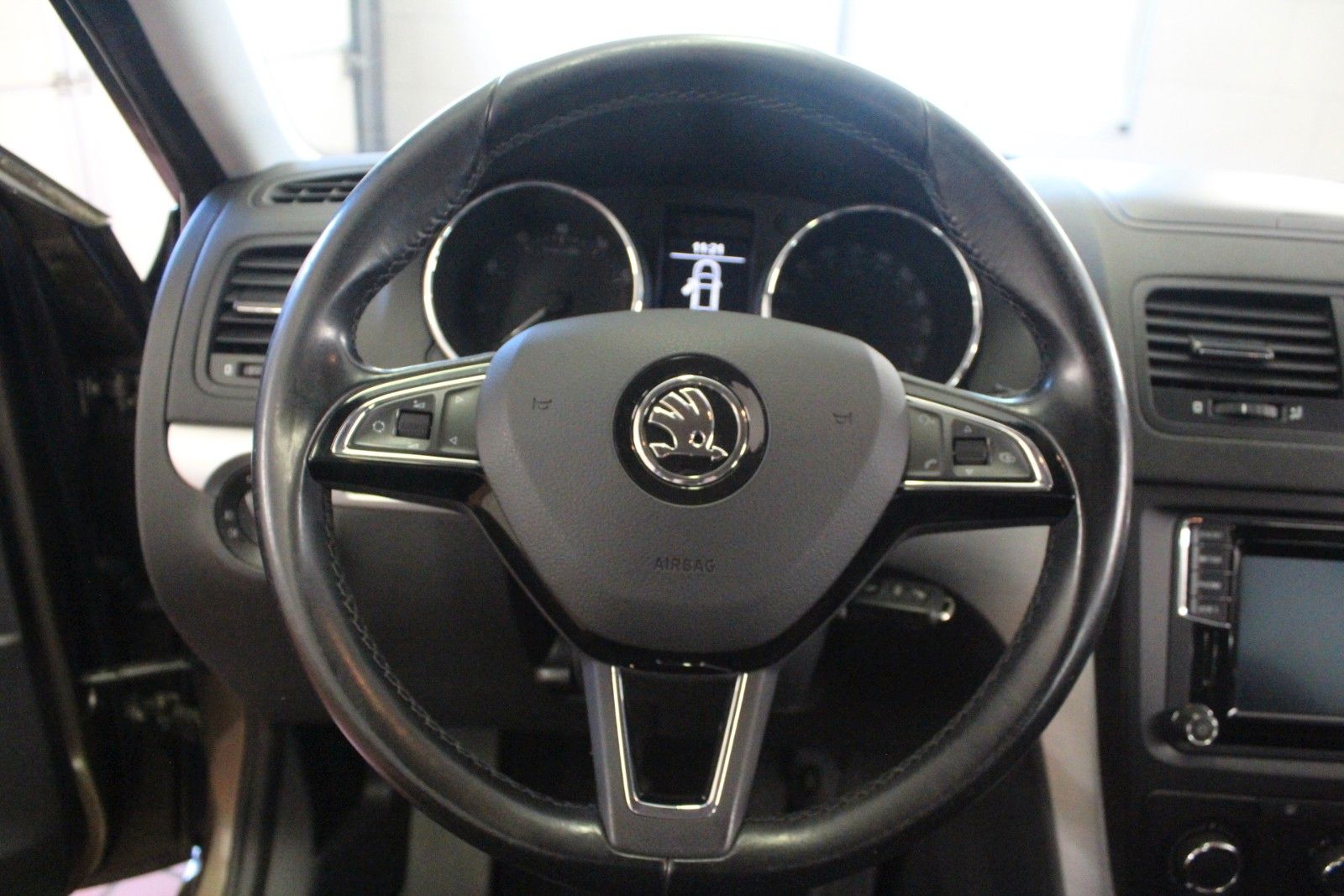 Fahrzeugabbildung SKODA Yeti 1.2 TSI Ambition AHK *Winterräder