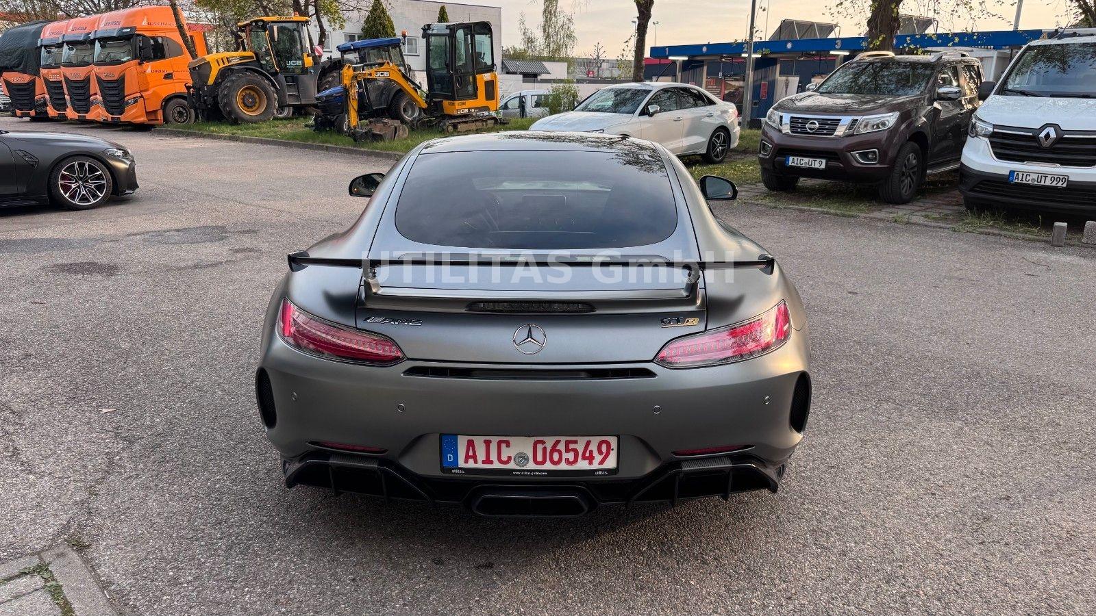 Mercedes-Benz AMG GTR | Carbon | Keramik | Burmester | designo