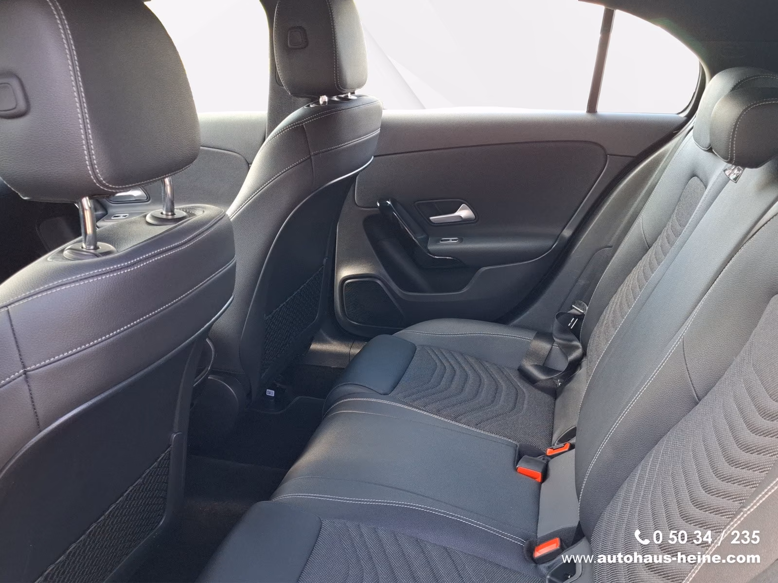 Mercedes-Benz A-Class d Navi SitzHZ Klimaautomatik Allw., миниатюра 8