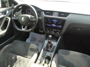 Skoda Octavia - 3