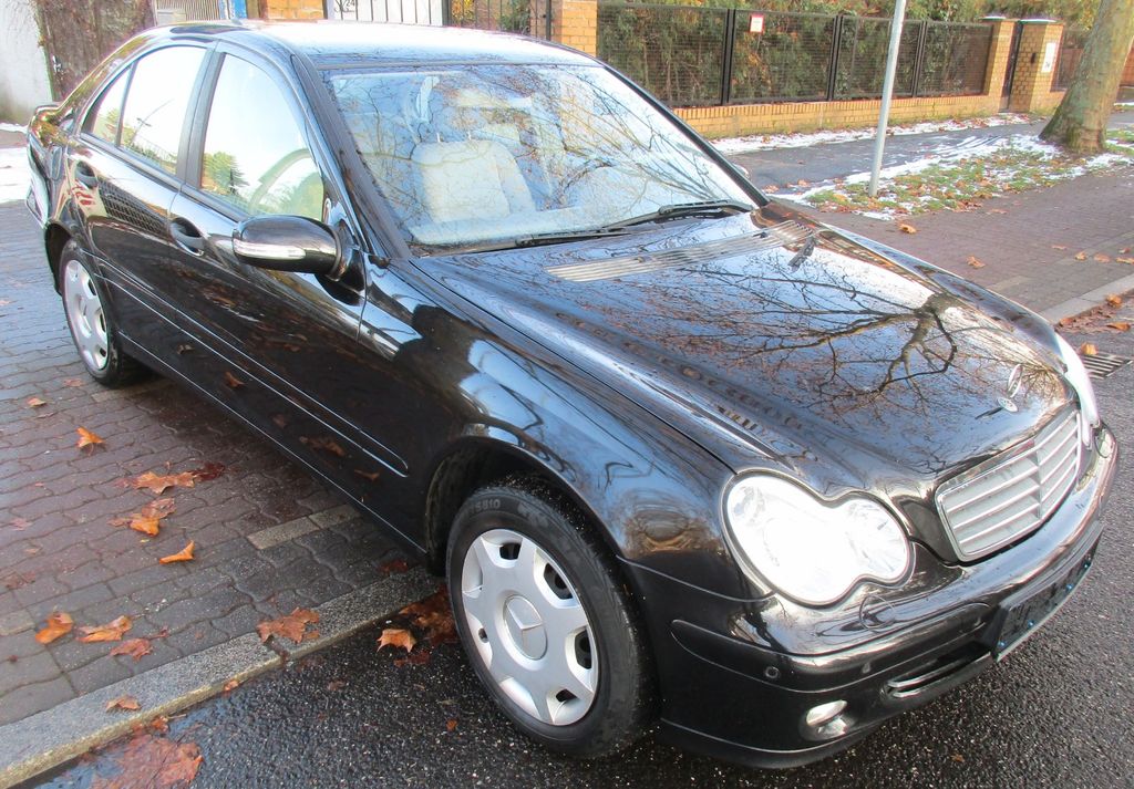 Angebot ansehen Mercedes-Benz C 180