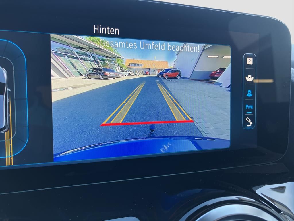 Fahrzeugabbildung Mercedes-Benz B 200 d *AHK*Navi*KeyLess*SpurW*PDC*LED*SpurH*LM