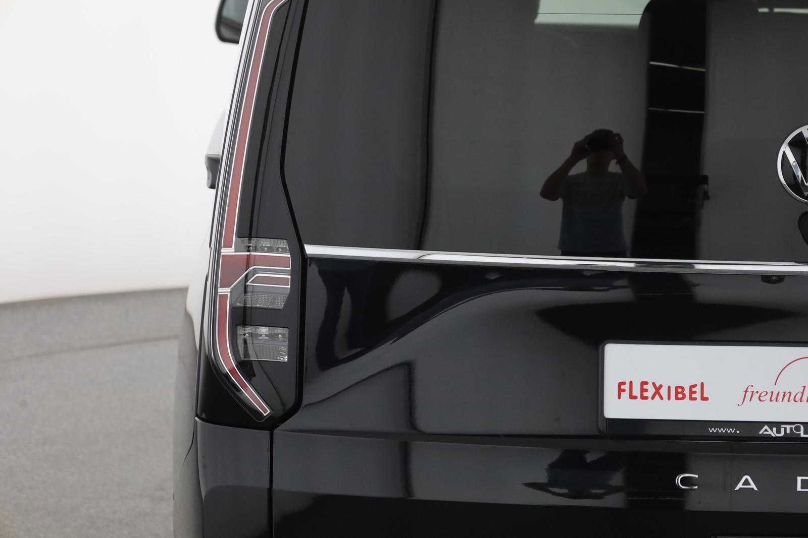 Volkswagen Caddy Maxi 1.5 TSI DSG LED AHK 7-Sitzer