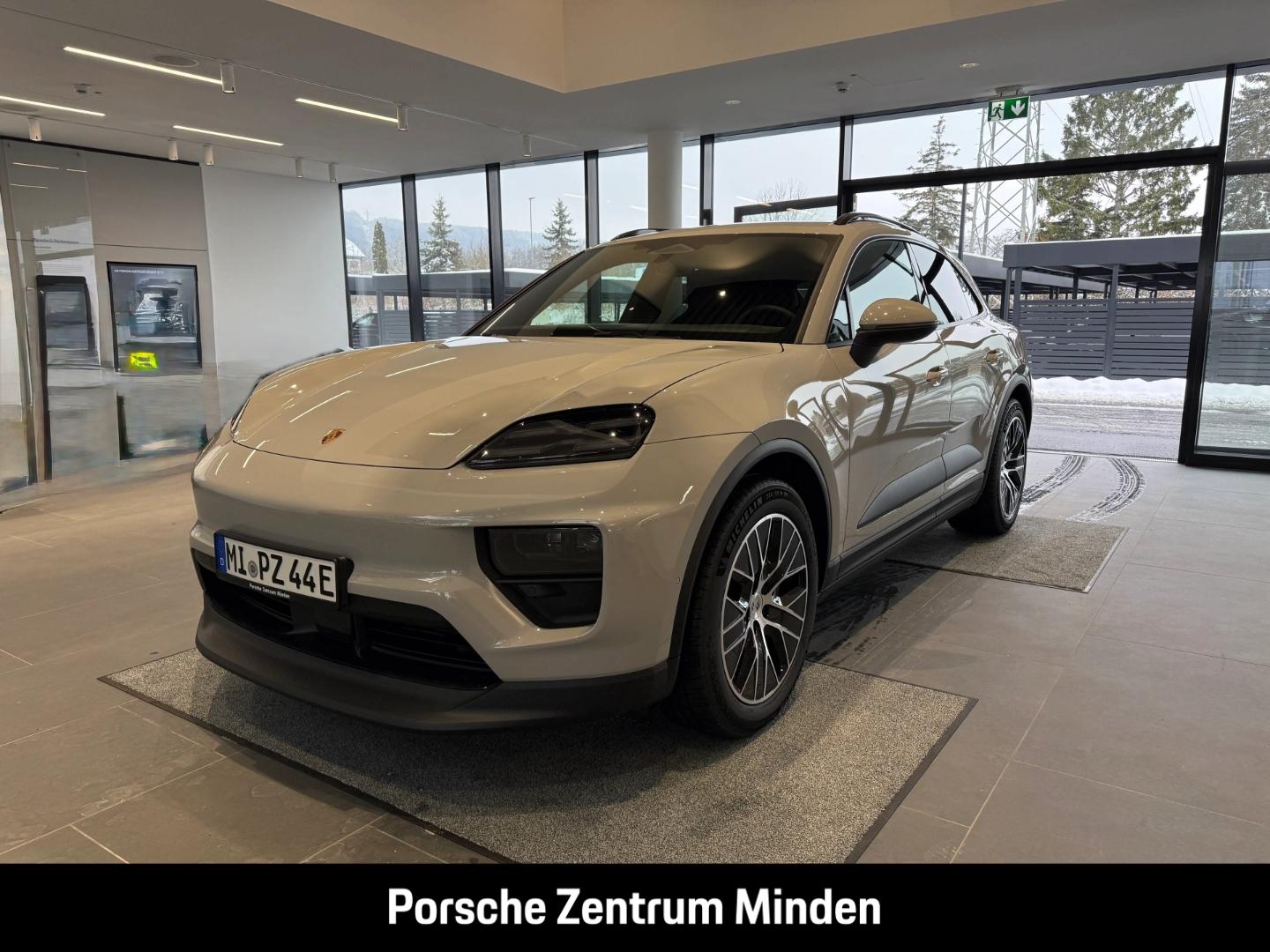 Porsche Macan 4 Luftfederung Abstandstempomat Panorama