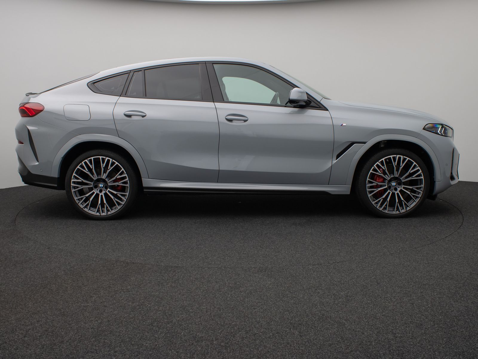 Fahrzeugabbildung BMW X6 xD30d M Sport Pro Panorama 360°HUD H/K 22Zoll