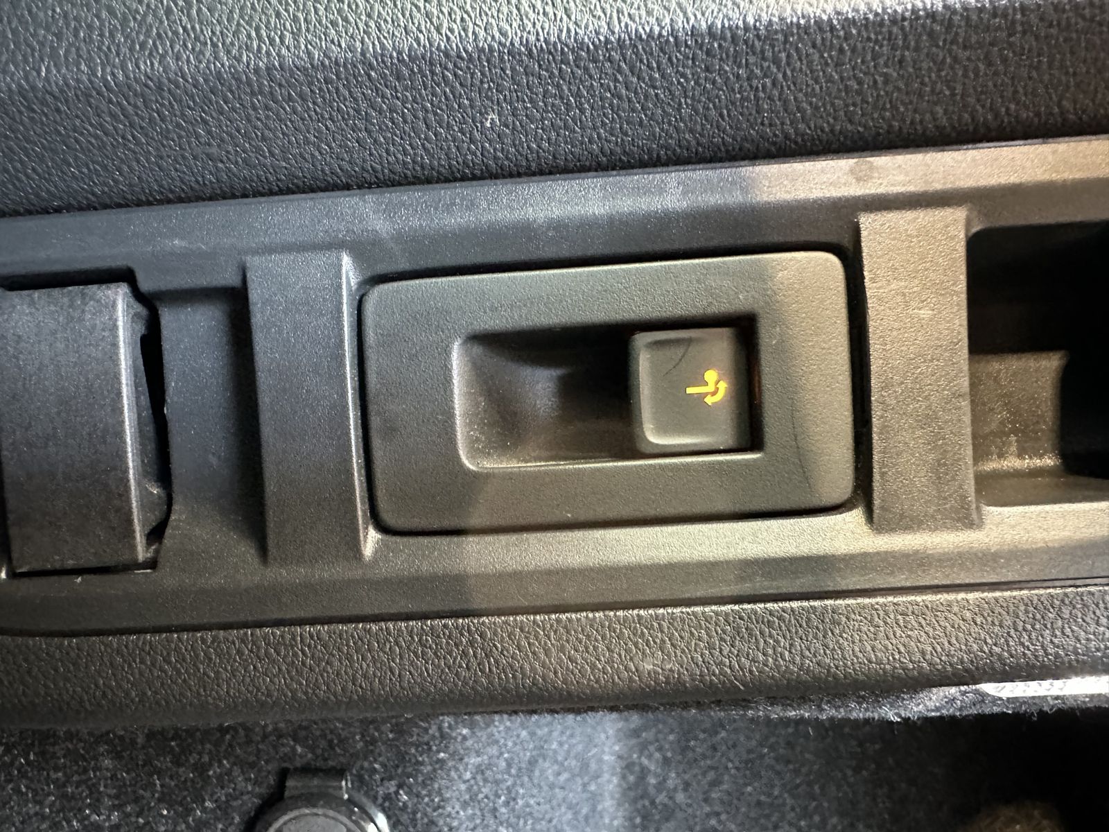 Fahrzeugabbildung SKODA Octavia Combi 2.0 TDI DSG Style NAV+MATRIX+AHK