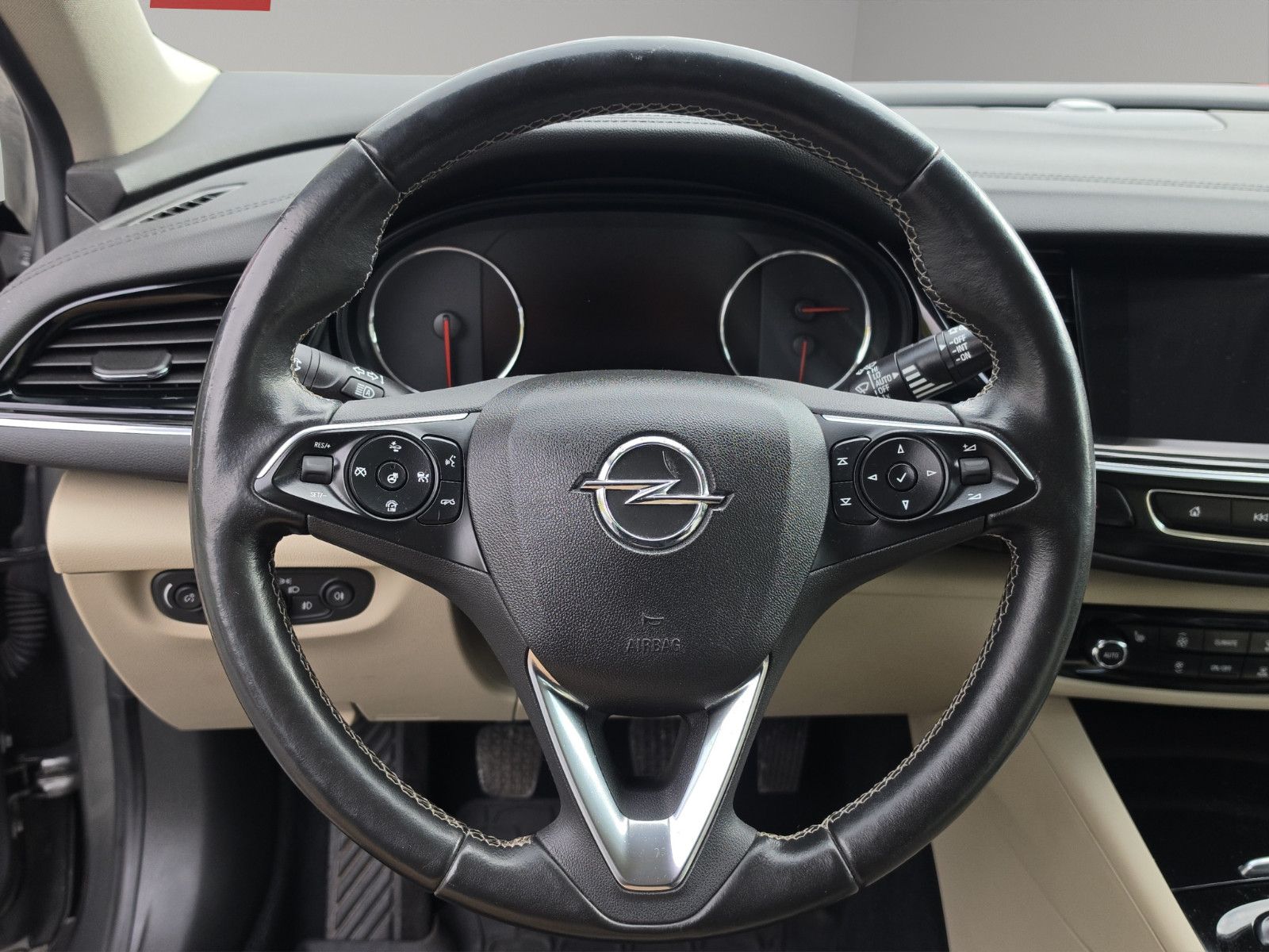 Fahrzeugabbildung Opel Insignia B Sports Tourer Business Innovation