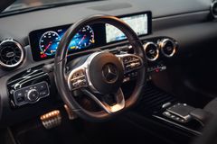 MERCEDES-BENZ A 250*AMG-LINE*360*ACC*NAVI*MULTIBEAM*