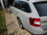 Skoda Octavia 2.0 TDI SCR DSG RS Combi RS - Skoda Gebrauchtwagen in Kerpen