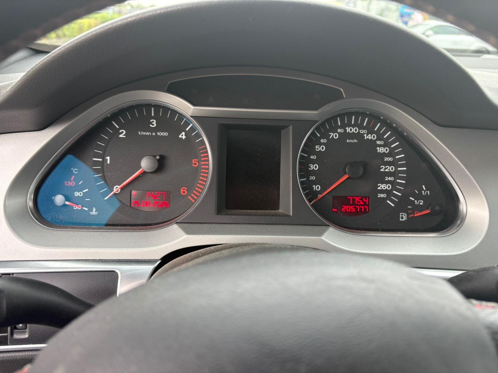 Audi Quattro 2007 — photo 12