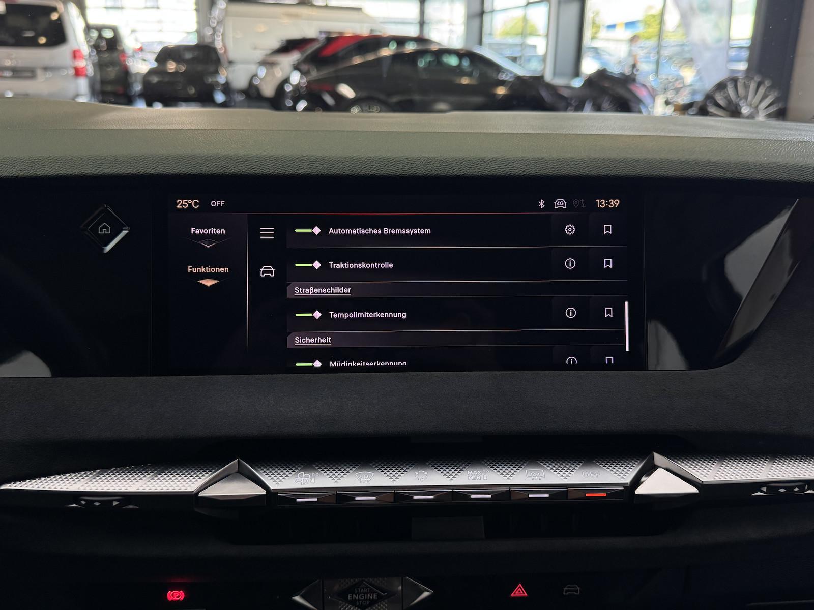 DS Automobiles DS4 130 EAT8 Performance Line LED CarPlay