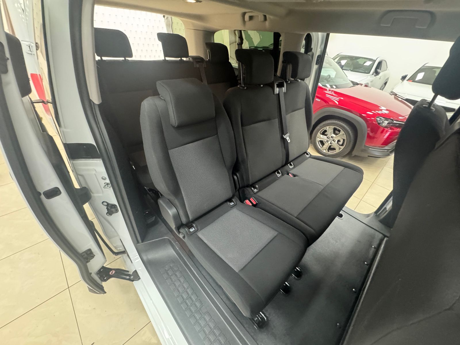 Peugeot Traveller - Bild 20