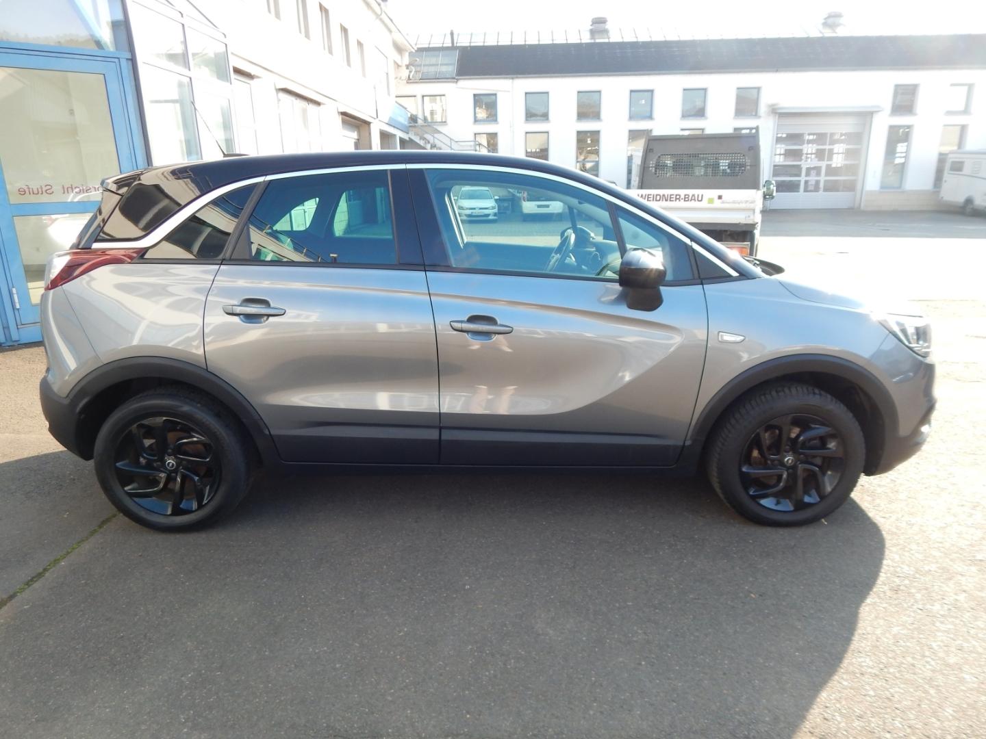 Opel Crossland X INNOVATION 1.2 TURBO NAVI KOMFORT SH