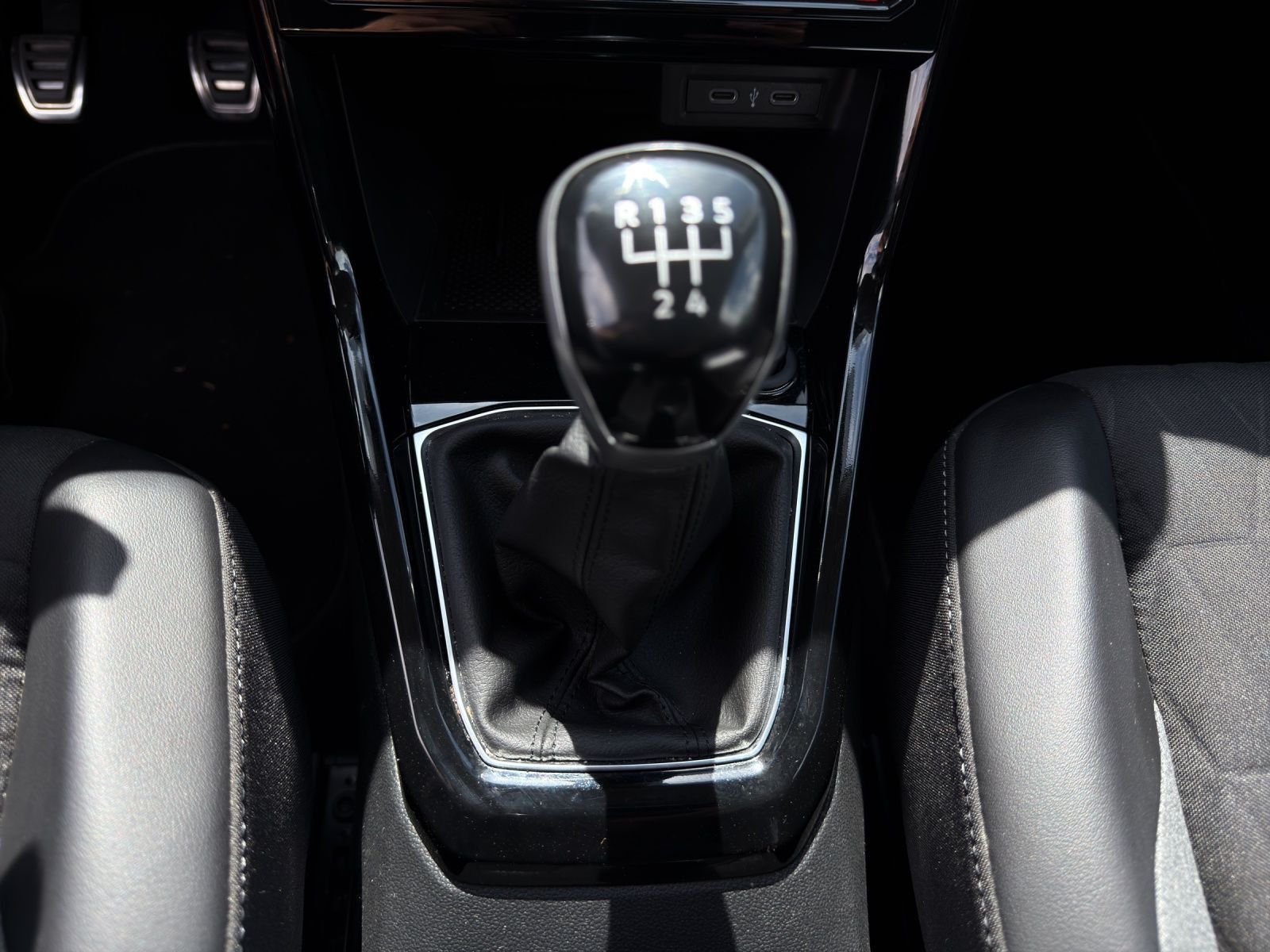 Volkswagen T-Cross - Bild 12