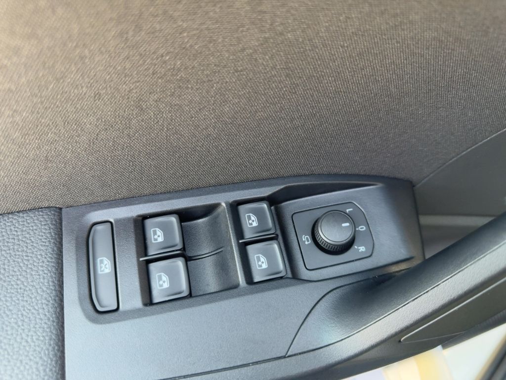 Fahrzeugabbildung SEAT Ibiza FR, Navi, Rückfahrkamera, LED Schweinwerfe