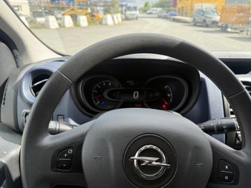 Opel Vivaro - 12