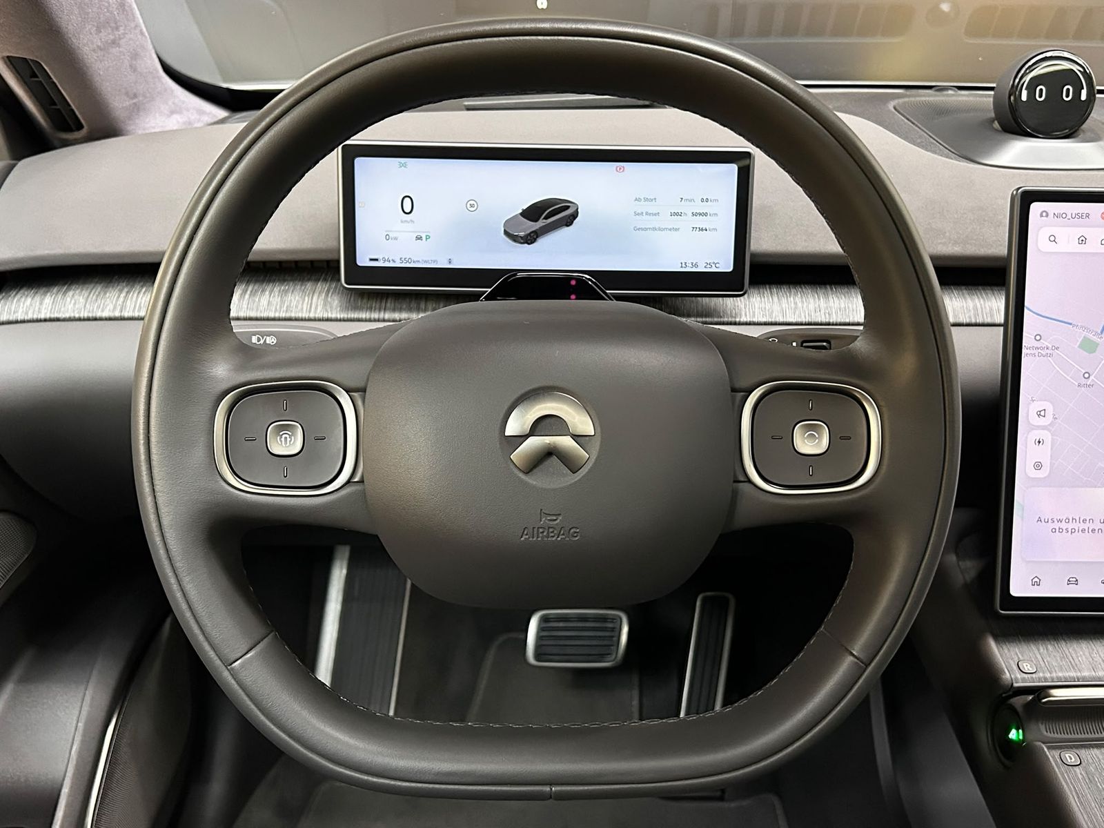 Fahrzeugabbildung NIO ET7 AWD BATTERI INKL PANO+HEAD+360+ACC+LED+AHK+