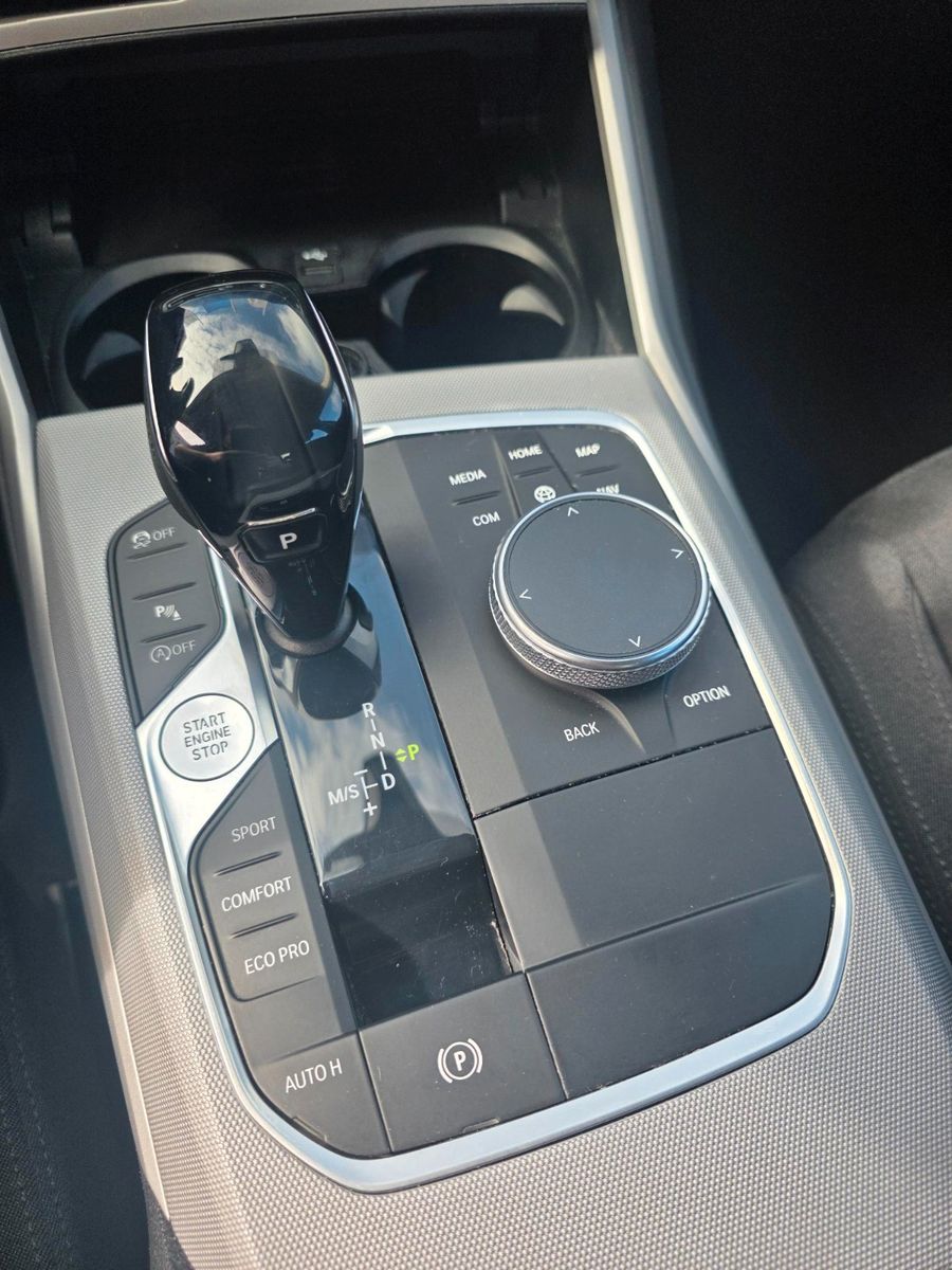 BMW 320i Lim (G20) Aut/Advantage/KFZG/DA/LC+) foto 6