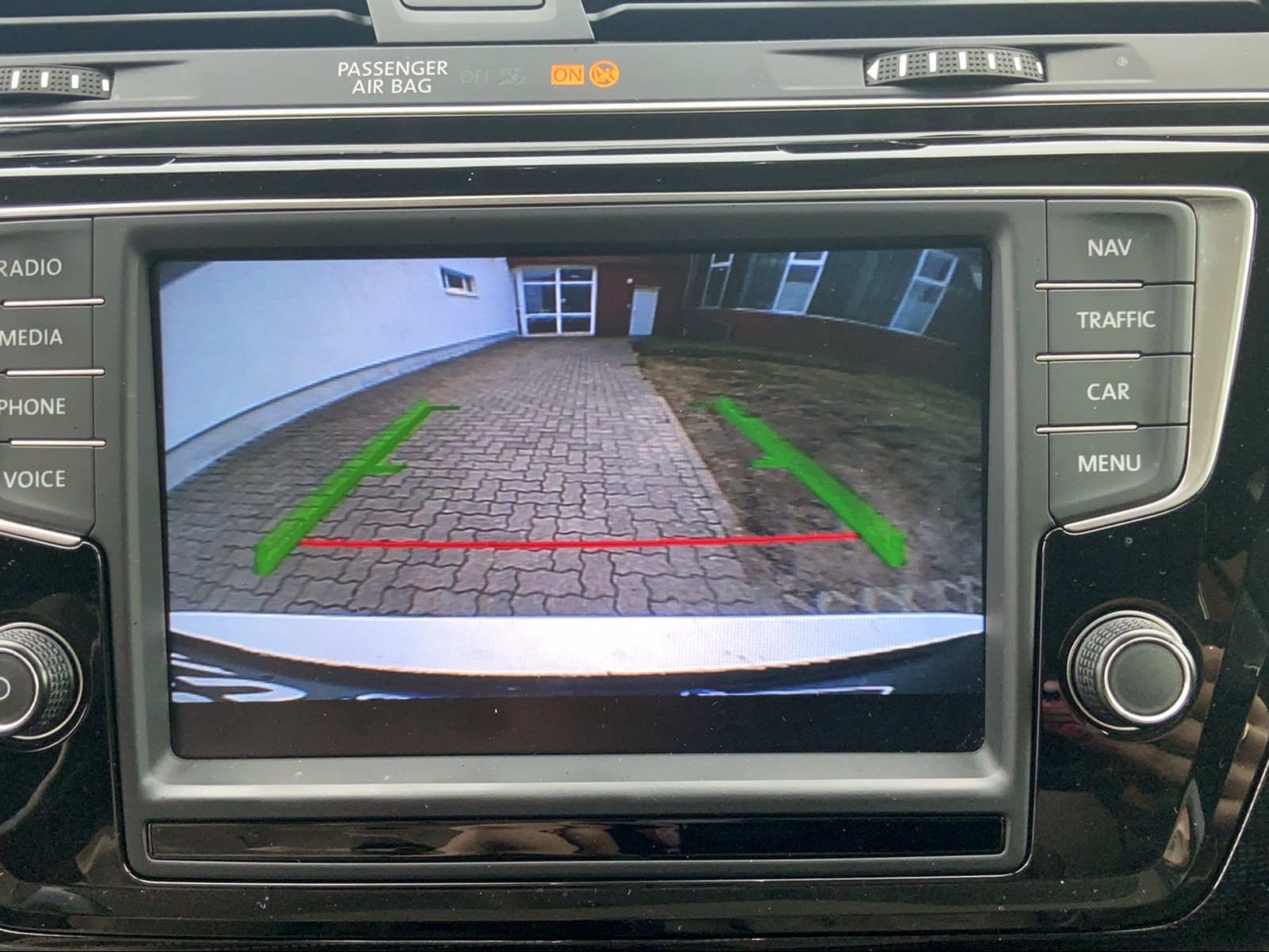 Touran 2.0 TDI, SOUND,LED,SHZ,PANO,NAV,AHK.