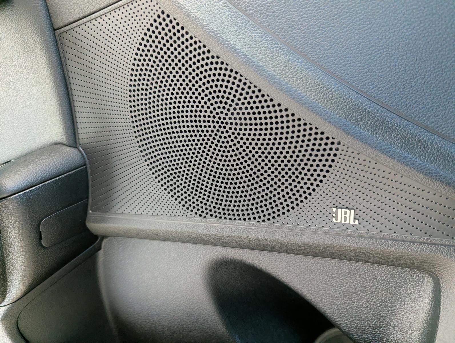 Kia cee'd Sportswagon 1.5 DCT Spirit LED JBL Cam 7J