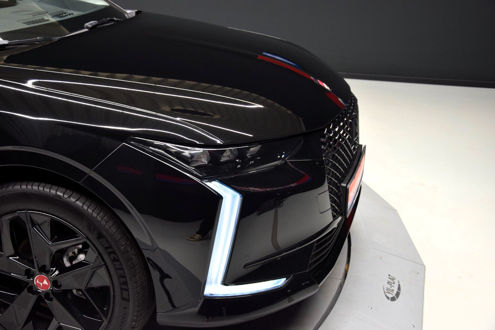 Fahrzeugabbildung DS Automobiles DS4 Performance Line Pure Tech 130 HuD Memory