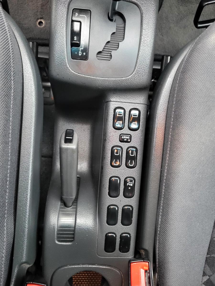 Mercedes-Benz Vaneo 2005 — photo 12
