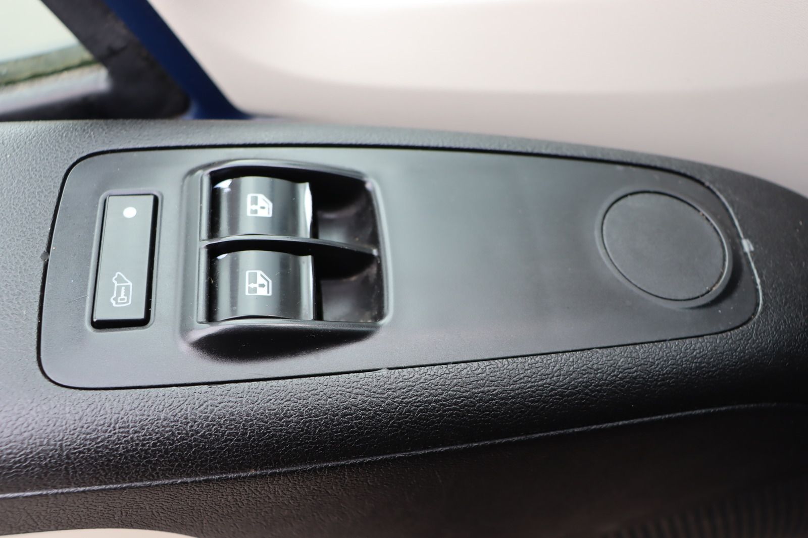 Fahrzeugabbildung Peugeot Boxer 2,2 HDi 110 Kasten L3 H2