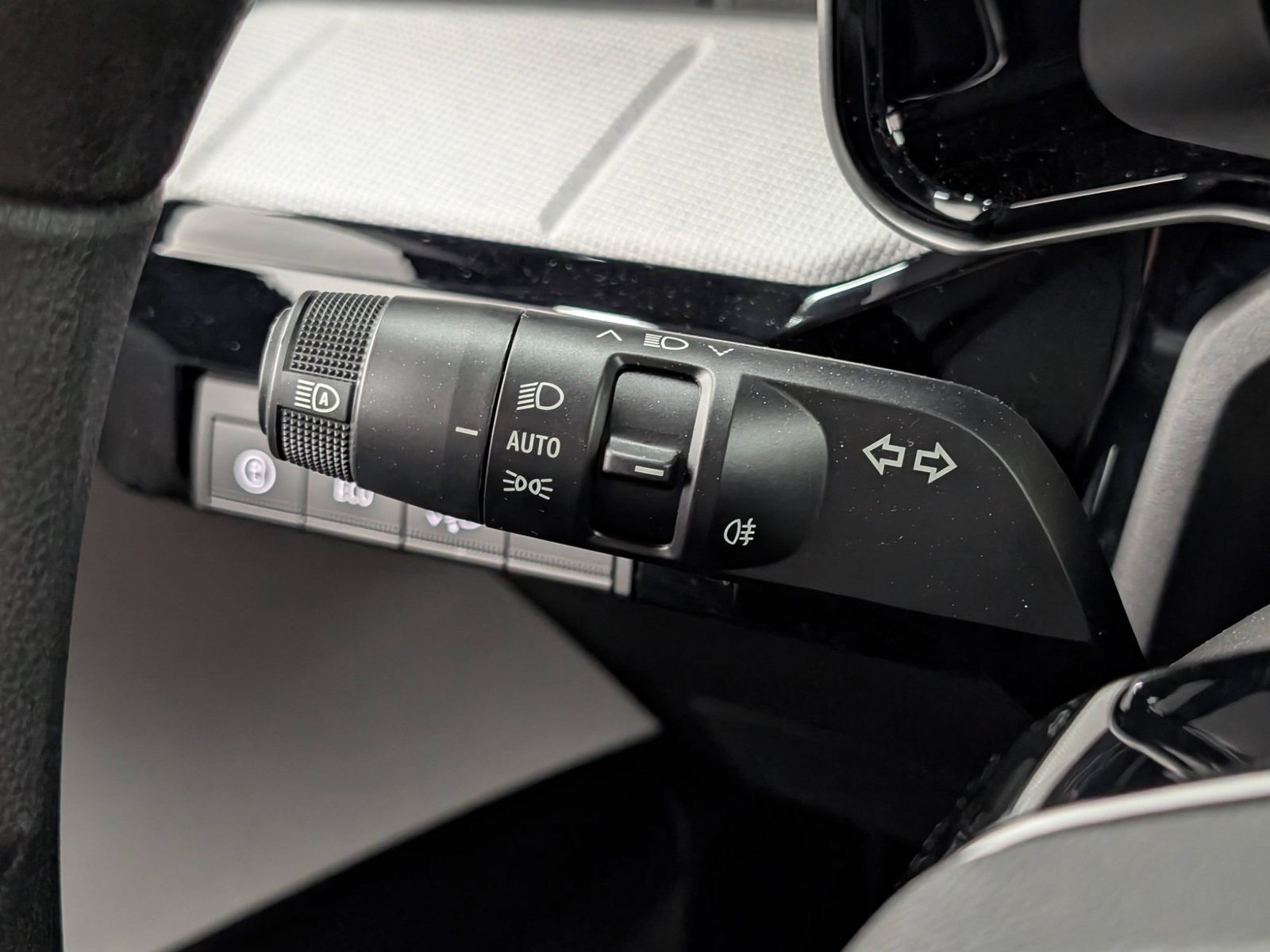 RENAULT R 4 E-Tech Evolution 150 Comfort Range – Bild 30