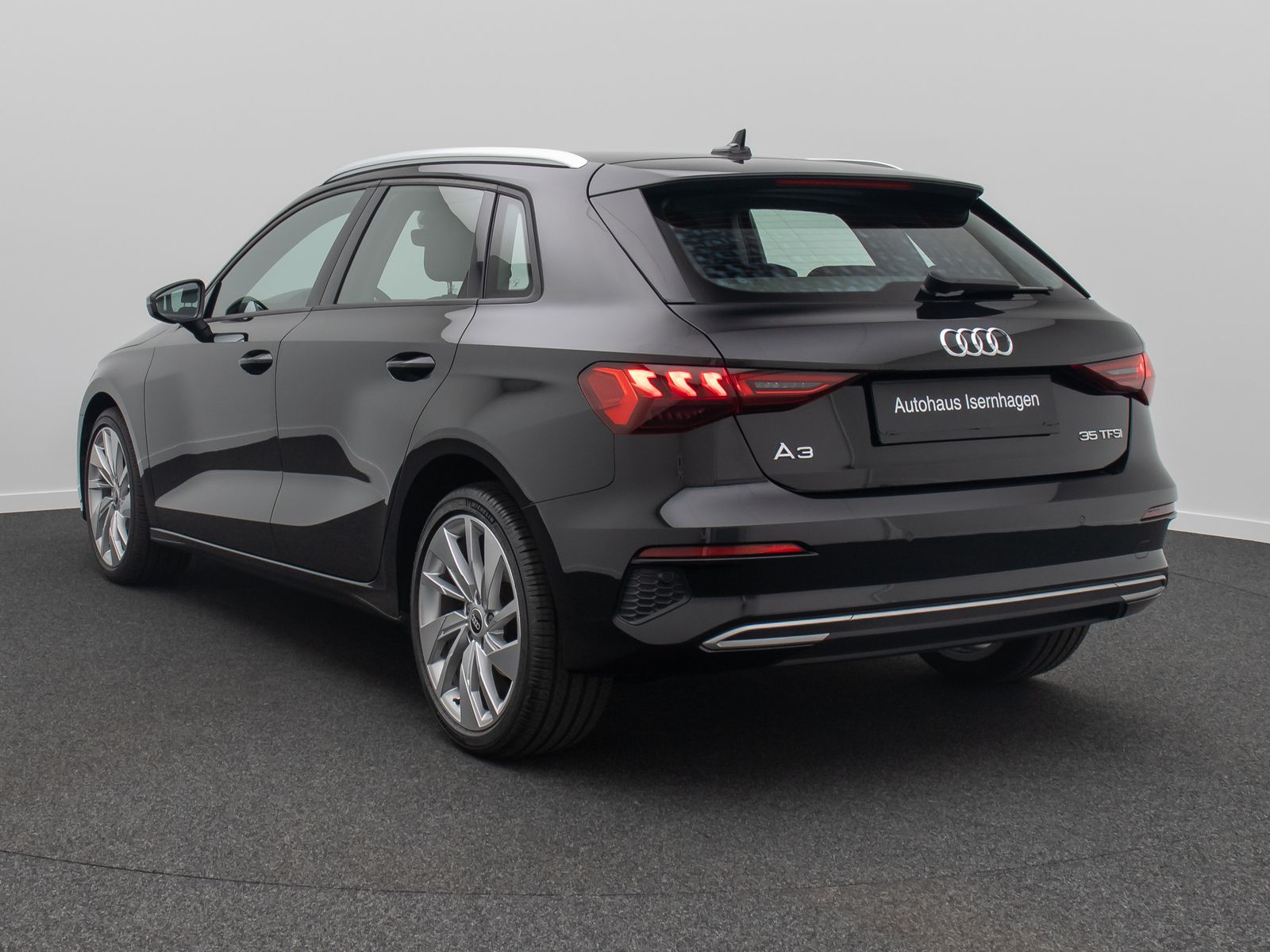 Fahrzeugabbildung Audi A3 35 TFSI Sportback LED PDC Sound Tempomat AHK