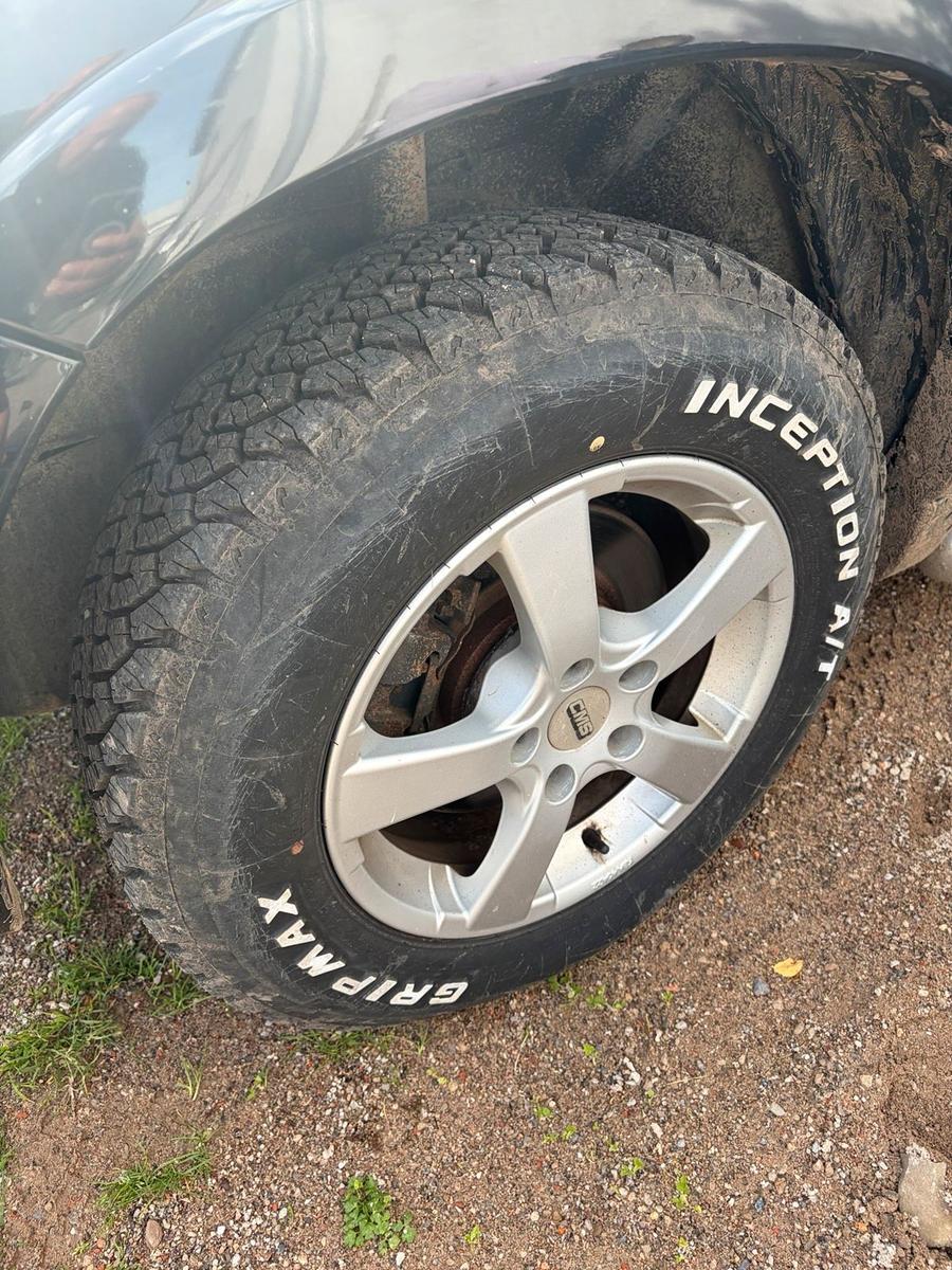 Ford Maverick 2006 — photo 8