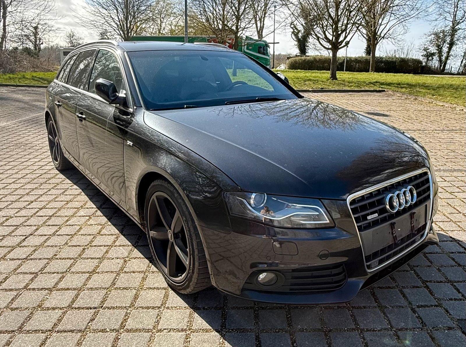 Audi A4 2011 — rear view