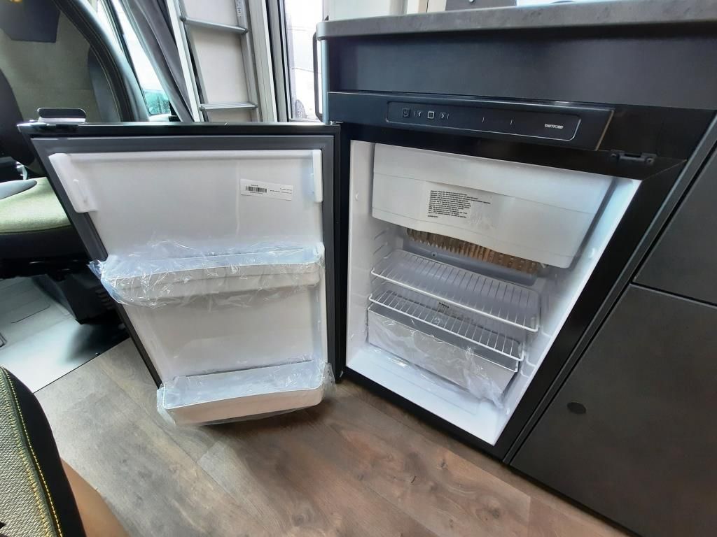 Fahrzeug Übersicht 15 Fahrzeugabbildung Sunlight A 60 Verfüg. / Sparen Sie 4.033,- €