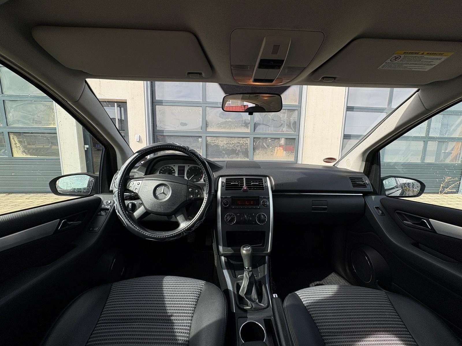 Mercedes-Benz B170 2006 — photo 10