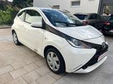 Toyota Aygo AYGO x-play - Toyota Aygo (X) in Bonn