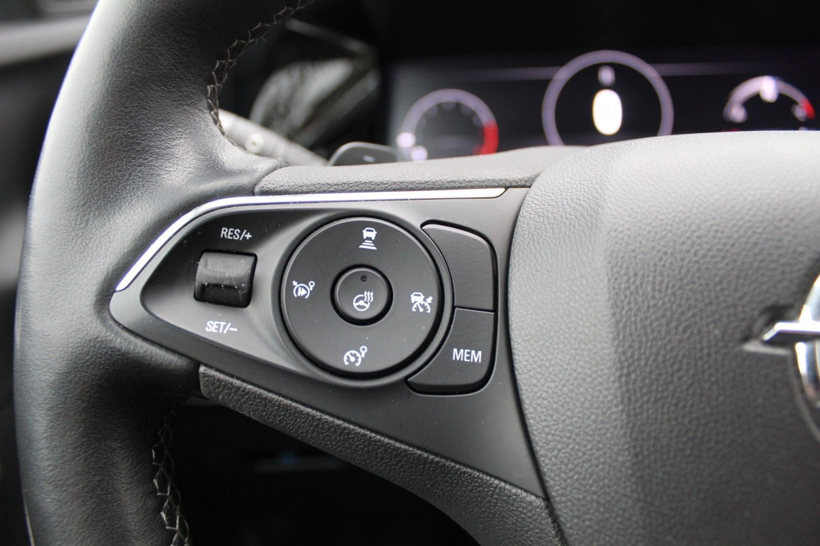 Fahrzeugabbildung Opel Grandland GS Line Automatik*Kamera*Sitzheizung
