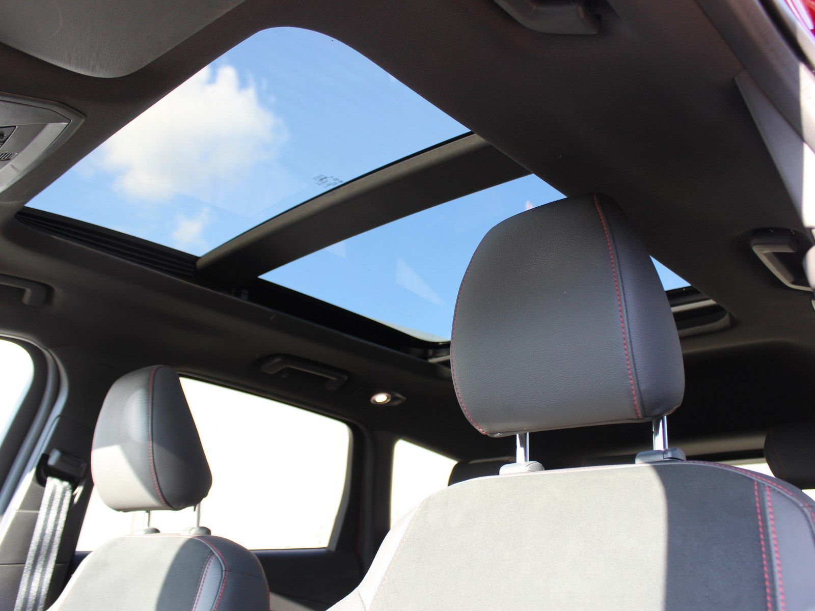 Fahrzeugabbildung Ford Kuga ST-Line 1,5 EcoBoost Start/Stopp