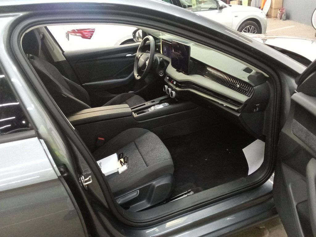 Skoda Superb - Bild 4