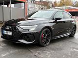 Audi RS 3 SportbackMatrix Mag Ride HUD 280 PANO B&O - Audi RS3: Sportwagen