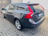 Volvo V60 D5 Geartronic Summum Gepflegt & Fahrbereit - Volvo V60 aus 2011