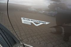 MITSUBISHI Eclipse Cross Plus 2.4 Select Hybrid 4WD Navi 1H