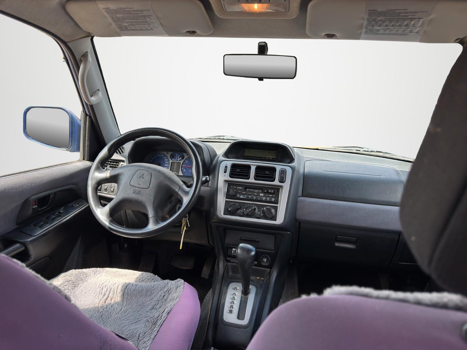 Mitsubishi Pajero 2.0 GDI | 129 ch | BVA | Attelage | Galerie de toit | Climatisation