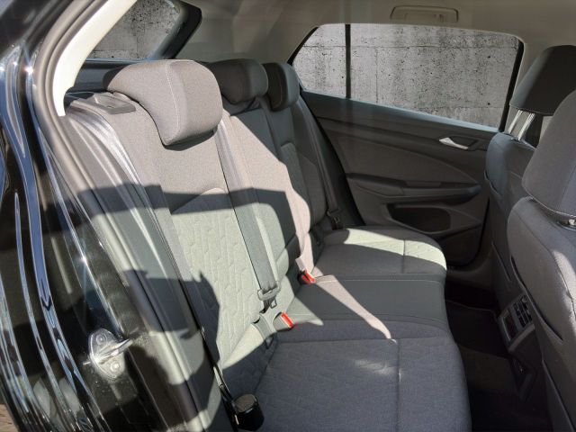 Golf VIII 2.0 TDI Life Navi AHK Kamera HeadUp