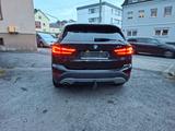 BMW X1 sDrive 18 i Sport Line - BMW X1 mit Benzin-Antrieb: Geländewagen